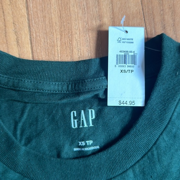 Gap graphic Tee - Picture 2 of 2
